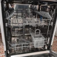 Lavastoviglie Indesit