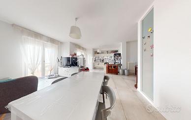 Appartamento ristrutturato in 1° fila mare