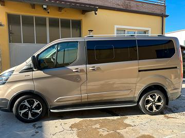 Ford turneo activ