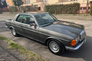 Mercedes 230 CE
