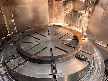 Tornitore cnc