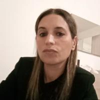 Cameriera ai piani o lavapiatti