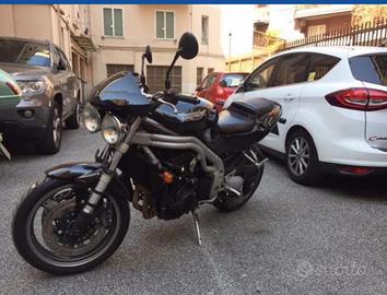 Moto Triumph Speed Triple