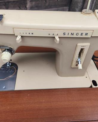 Macchina per cucire Singer 297 vintage