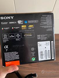 Sony ilce 7 con obiettivo