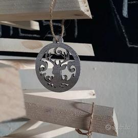 10 addobbi Natale in legno verniciato h. 5,5 cm