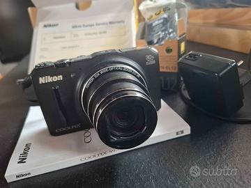 Macchina fotografica Nikon Coolpix S9700