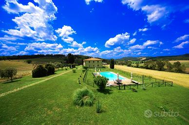 Villa con piscina tra Volterra e San Gimignano