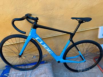 Cube Agree C:62 in carbonio Advanced Twin Mold