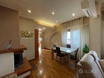 Attico / Mansarda di 95 m² con 3 locali a Roma