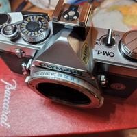OLYMPUS OM1 New Solo Corpo Silver Nuovo