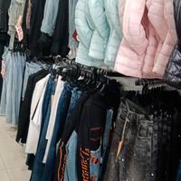 STOCK ABBIGLIAMENTO DONNA E UOMO