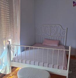 Letto LEIRVIK con materasso MORGEDAL di IKEA 