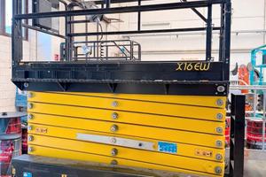 Piattaforma aerea marca Airo, modello X16EW