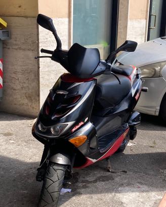 Scooter SR 50 Aprilia modello Tetsuya Harada