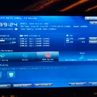 Schede madri, processori, componenti, case 