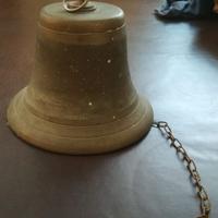 Campana in bronzo altezza 14 cm, diametro 18 cm