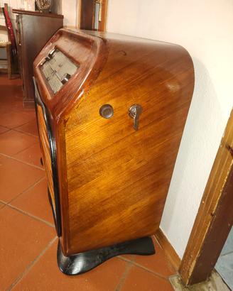 radio consolle con giradischi d'epoca