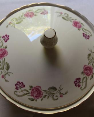 Zuppiera Richard Ginori con coperchio floreale