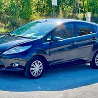 Ford fiesta 5 porte TITANIUM 1.2 benzina/GPL