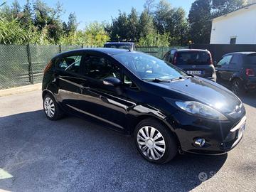 Ford Fiesta 1.4 96CV 5 PORTE 2012 BENZINA - GPL