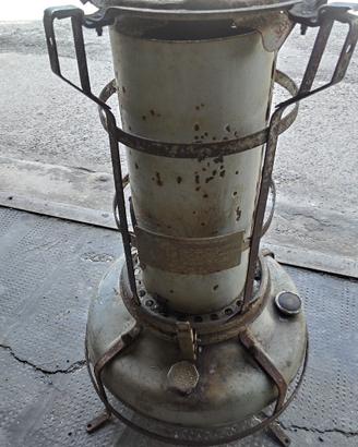 Vecchia stufa Aladdin inglese da ristriturare