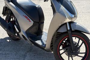 Sh 125 2015