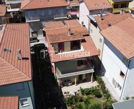 Casa indipendente a Porto Sant'Elpidio 12 locali