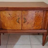 Comodino in radica anni 50