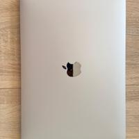 Macbook Pro M2 2022