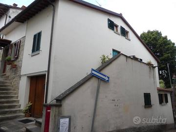Casa indipendente di 100 m² con 4 locali a Bibbien