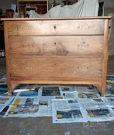 Comò in legno massello noce nazionale 900