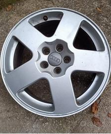 Cerchi in lega Audi  16”