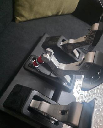 pedaliera Thrustmaster  T3PA modificata 