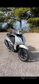 Beverly 400S