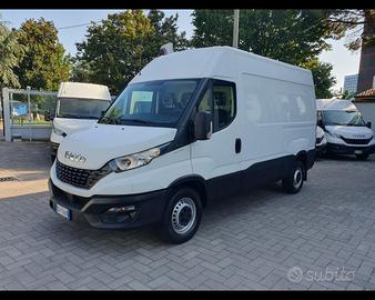 IVECO IVECO DAILY VAN L2H2 CON SPONDA U90366