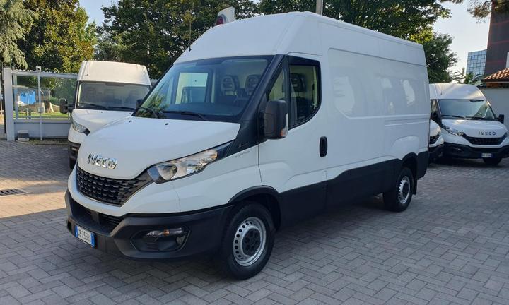 IVECO IVECO DAILY VAN L2H2 CON SPONDA U90366