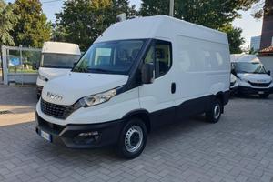 IVECO IVECO DAILY VAN L2H2 CON SPONDA U90366
