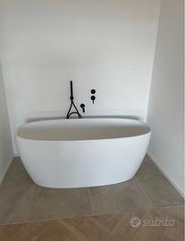 Vasca da bagno freestanding