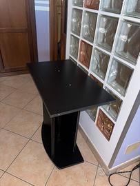Mobiletto per acquario
