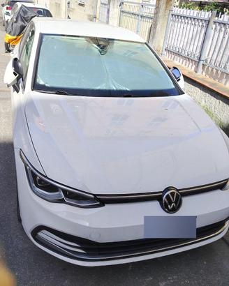 Volkswagen golf "in garanzia"Passaggio  carico mio