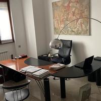 Scrivania dirigenziale/mobili studio professionale