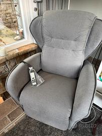 poltrona elettrica reclinabile medica