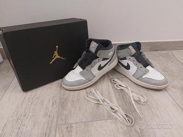 Air Jordan 1 grigie