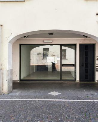 NEGOZIO A SONCINO