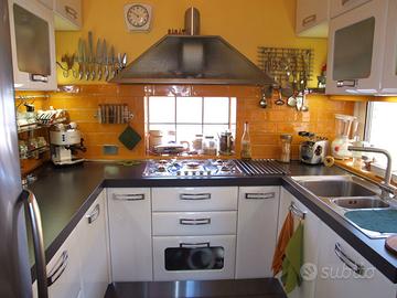 Cucina componibile bianco lucido