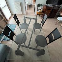 Tavolo cristallo moderno