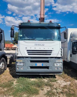 Iveco stralis 190E31 2 assi gru e cassone  fisso