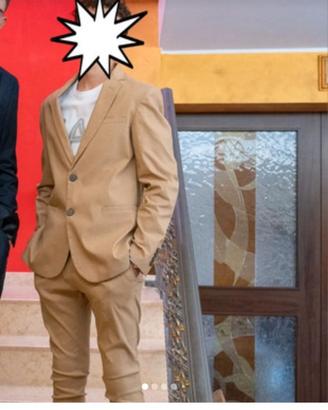 Completo elegante ragazzo
