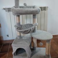 Tiragraffi a torre multilivello con amaca e cuccia